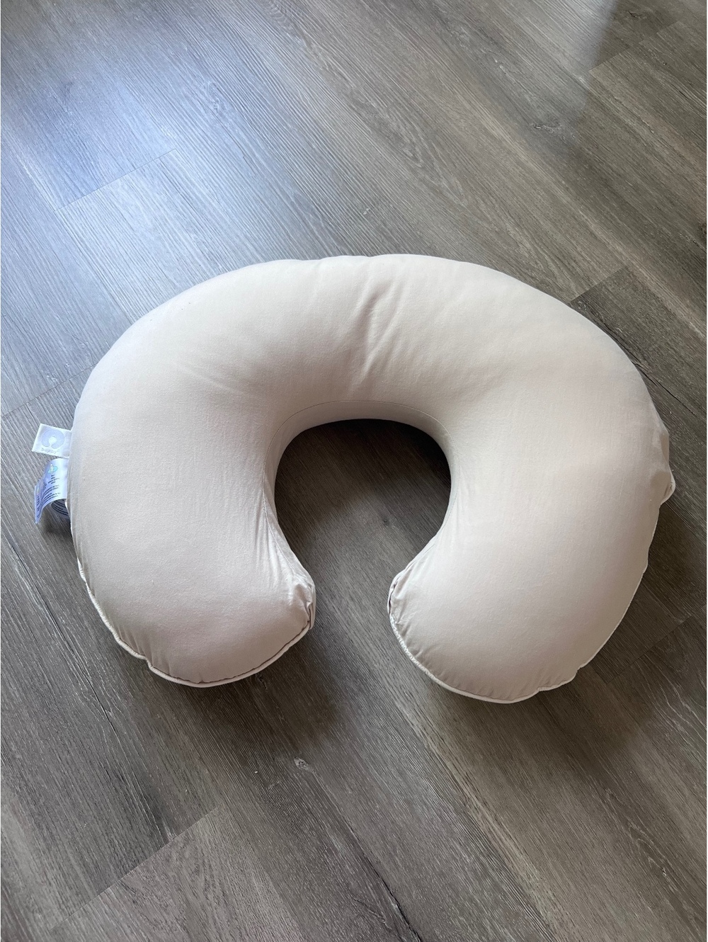 Boppy nursing pillow with 3 covers